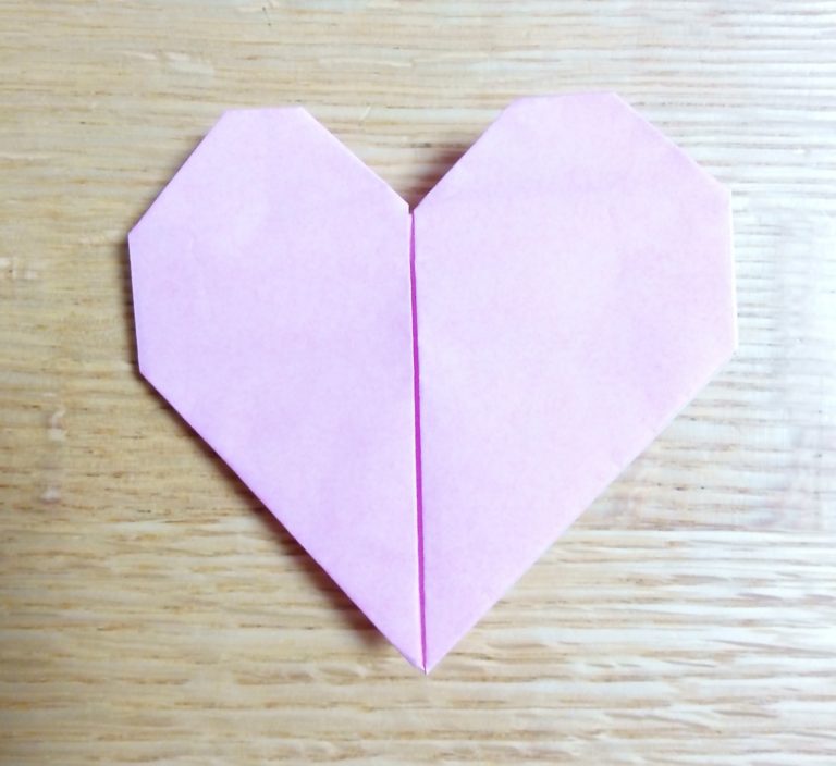 ハートの簡単な折り方 折り紙の手作りメッセージカードで母の日