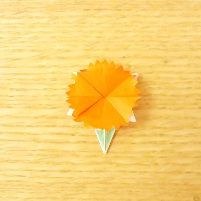 カーネーションの折り紙の折り方を簡単に 平面の手紙カードに ...