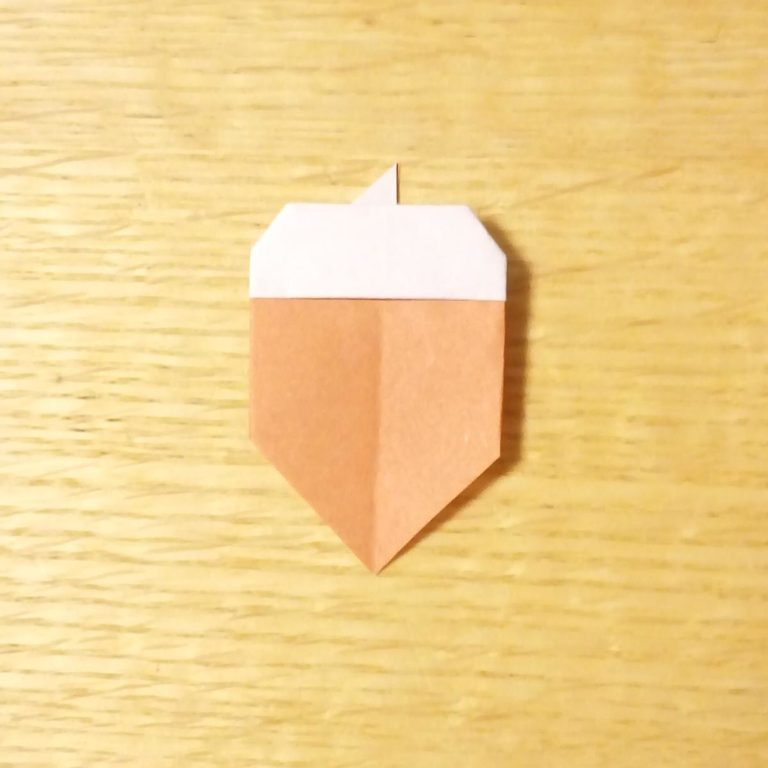 どんぐりの折り紙の折り方を簡単に 平面だから壁飾りにして秋仕様 Life Is Happy
